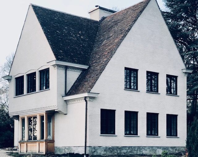 Kaleien is een schildertechniek die veelvuldig wordt gebruikt bij restauratie van gebouwen en monumenten.